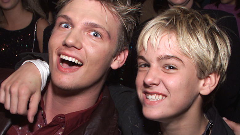 Nick and Aaron Carter goofing around