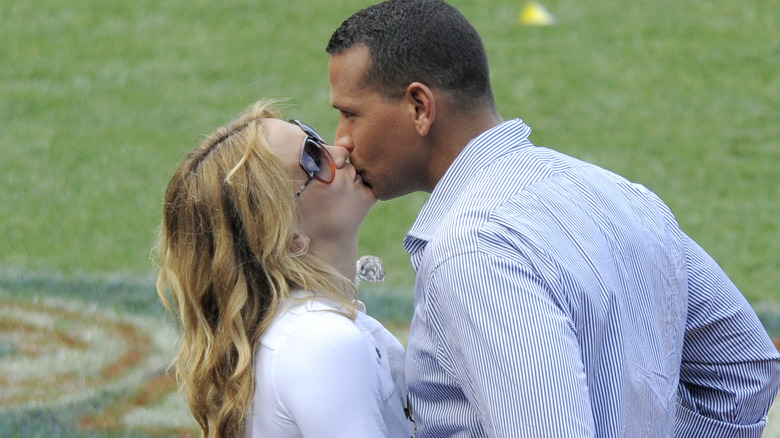 Kate Hudson and Alex Rodriguez caught kissing
