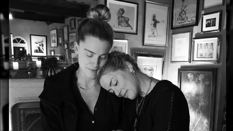 Whitney Henriquez and Amber Heard in a selfie