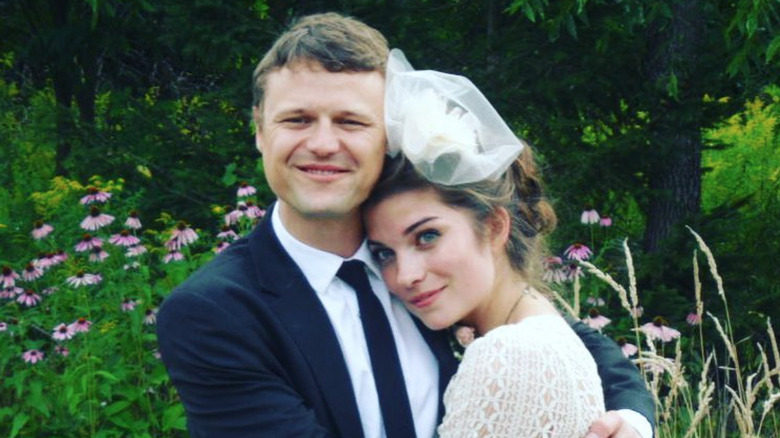 Annie Murphy and Menno Versteeg posing on wedding day