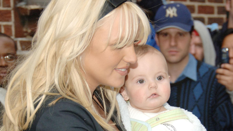 Britney Spears holding Sean Preston Federline