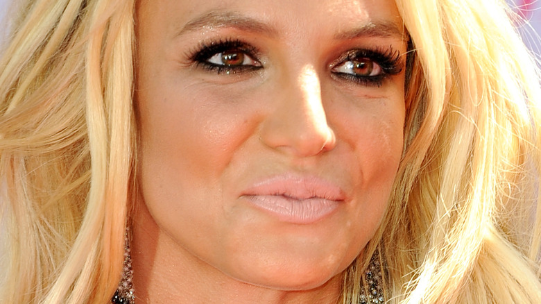 Britney Spears nude lip