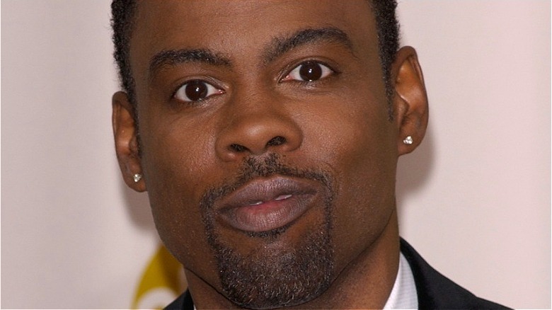 Chris Rock posing