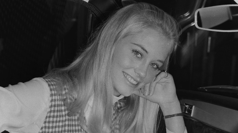 Cybill Shepherd smiling