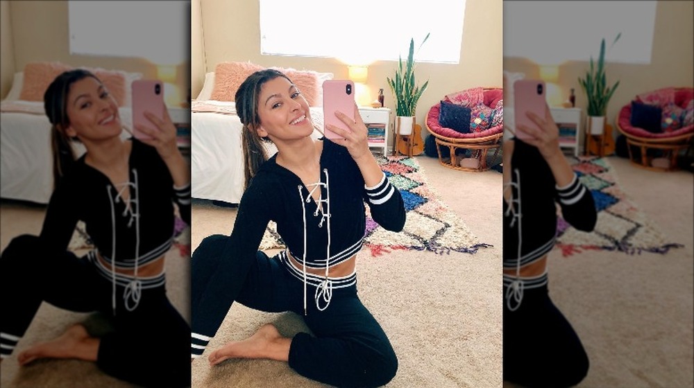 Kelsi Taylor selfie