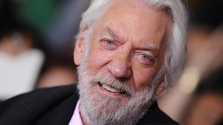 Donald Sutherland posing at an event