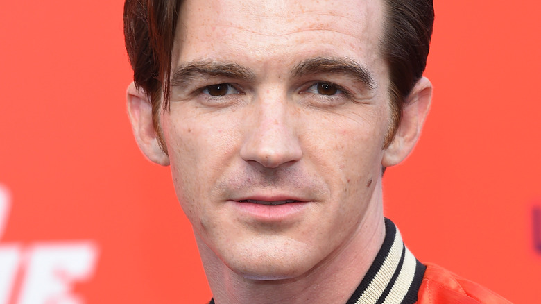 Drake Bell, posing