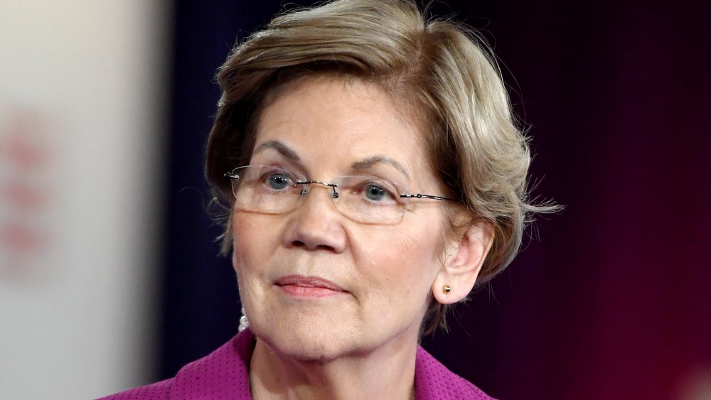 Sen. Elizabeth Warren (D-MA) delivers a campaign speech at East Los Angeles College