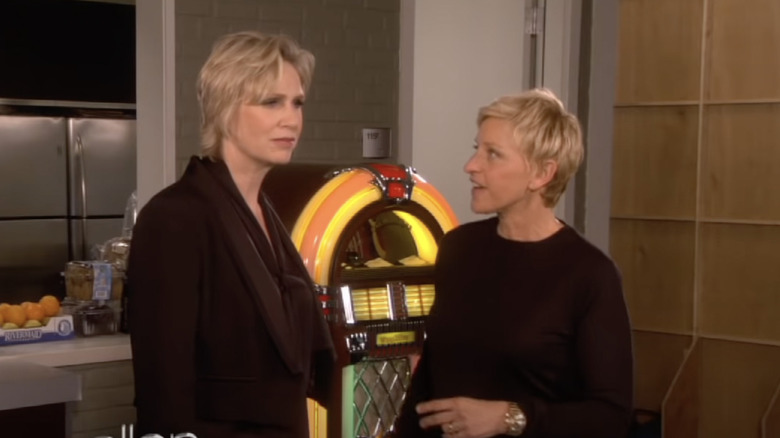 Jane Lynch and Ellen chatting