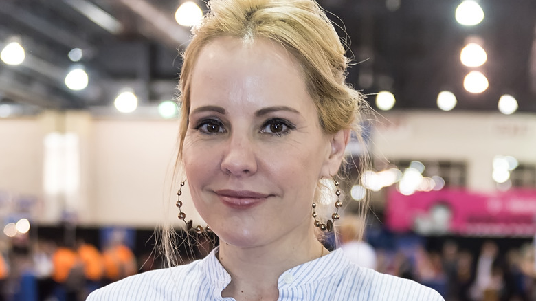 Emma Caulfield smiling
