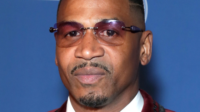 Stevie J on red carpet 