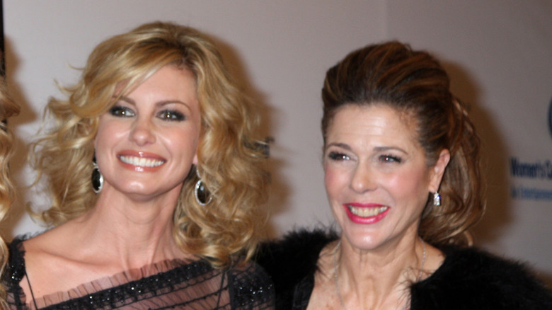 Rita Wilson and Faith Hill pose