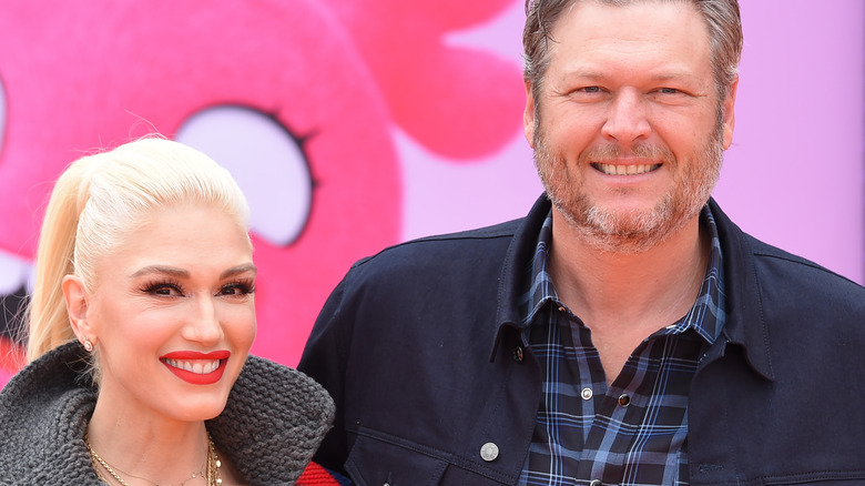 Gwen Stefani and Blake Shelton on the red carpet