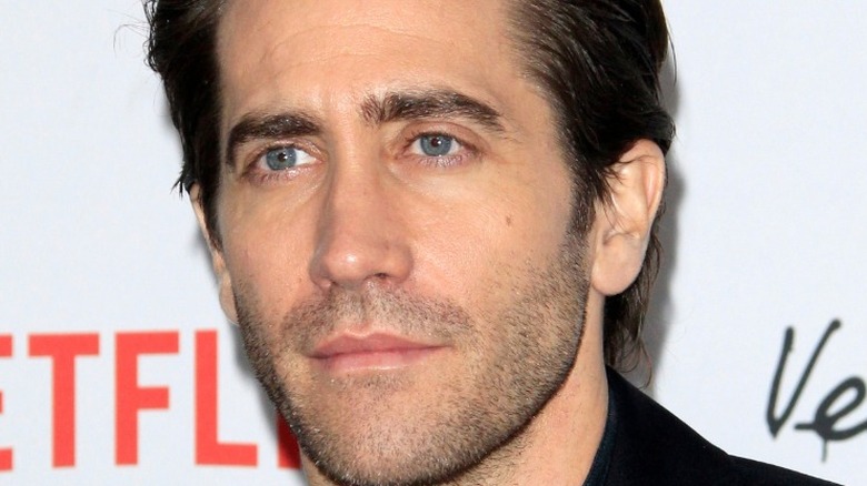 Jake Gyllenhaal posing