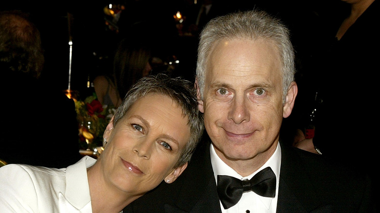 Jamie Lee Curtis, Christopher Guest cuddling