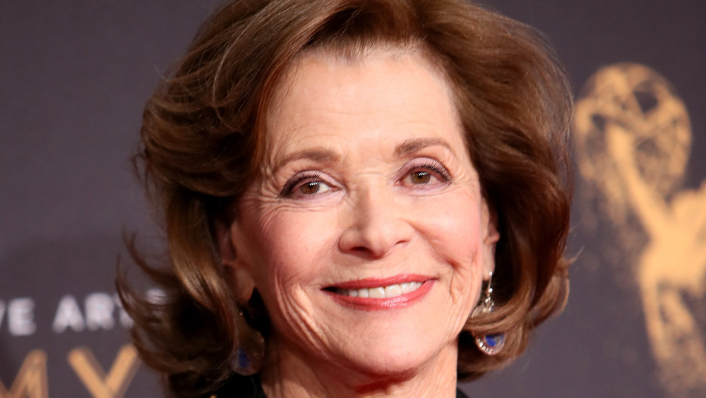 Jessica Walter smiling at a red carpet event