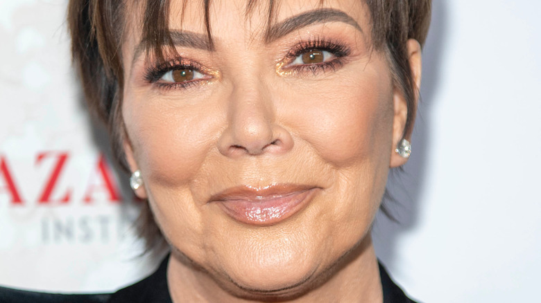 Kris Jenner makeup