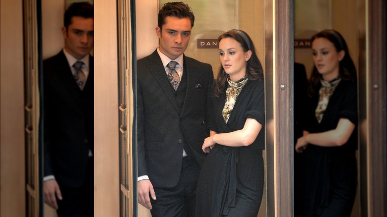 Ed Westwick and Leighton Meester shooting Gossip Girl