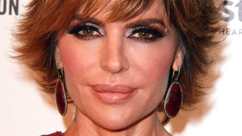 Lisa Rinna smirking