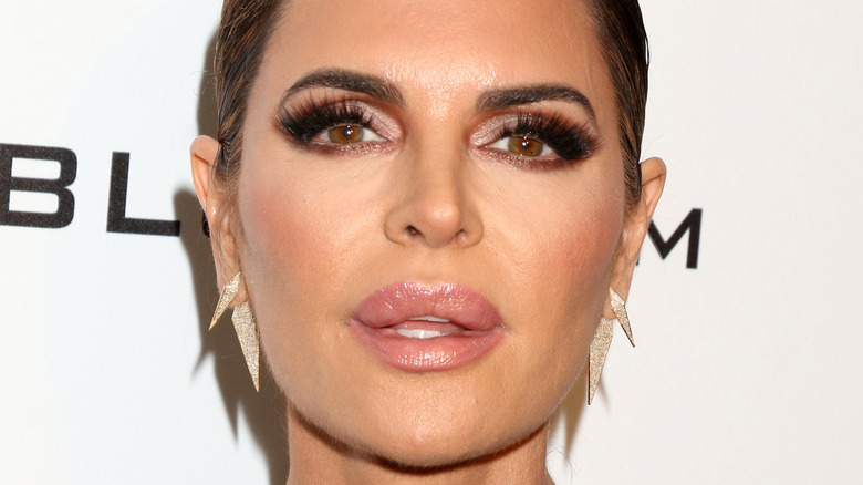 Lisa Rinna pouts with slicked hair
