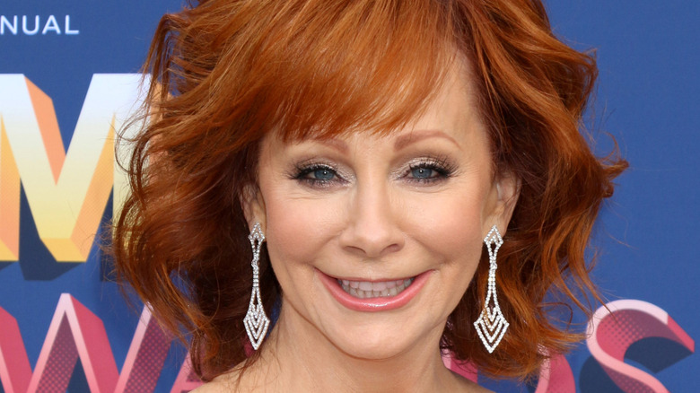 Reba McEntire posing