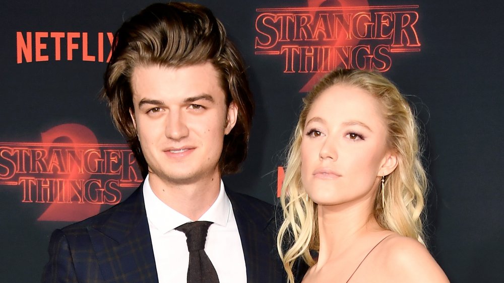 Joe Keery, Maika Monroe