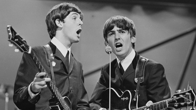 Paul and George singing