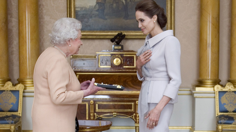 Angelina Jolie, Queen Elizabeth, 2014 photo of their meeting
