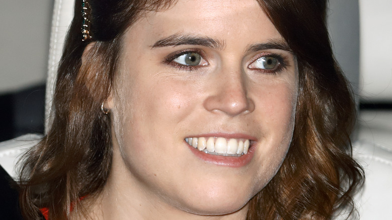 young princess eugenie in car
