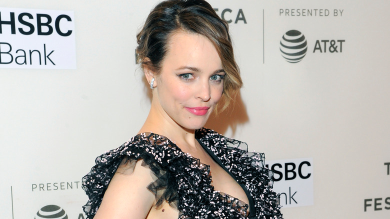 Rachel McAdams posing