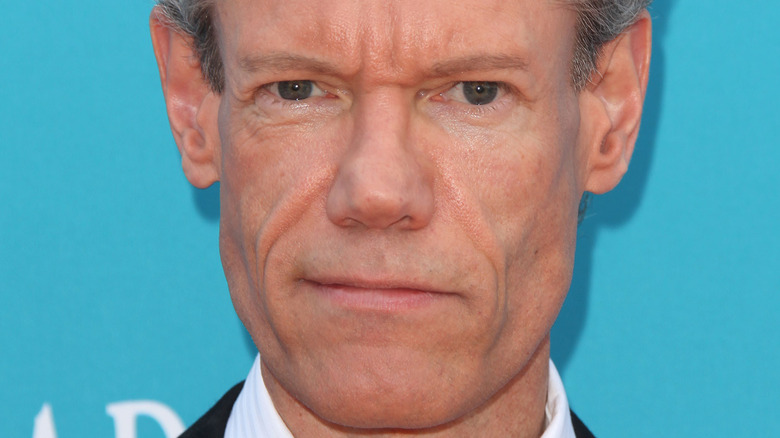 Randy Travis on the red carpet