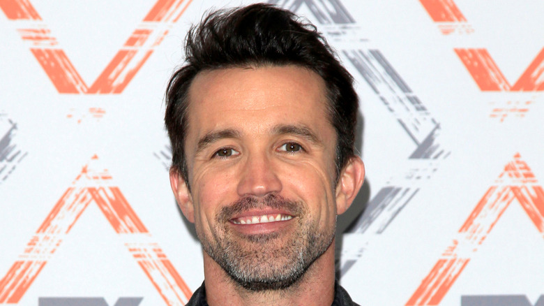 Rob McElhenney smiling at FX premiere