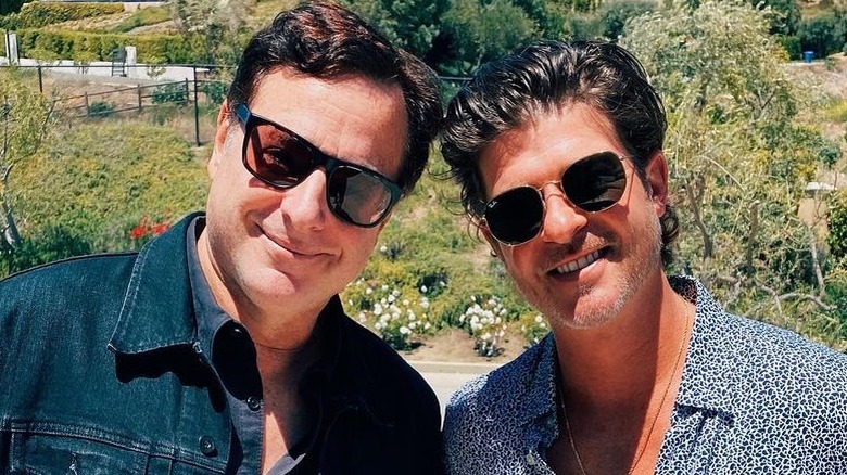 Bob Saget, Robin Thicke posing