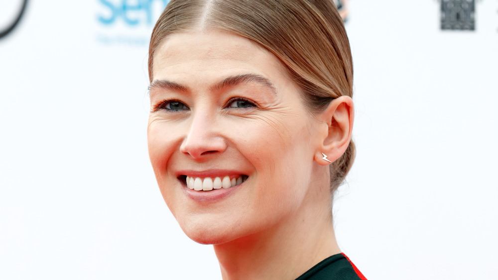 Headshot of Rosamund Pike