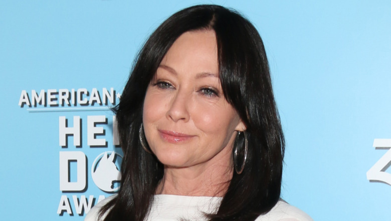 Shannen Doherty posing