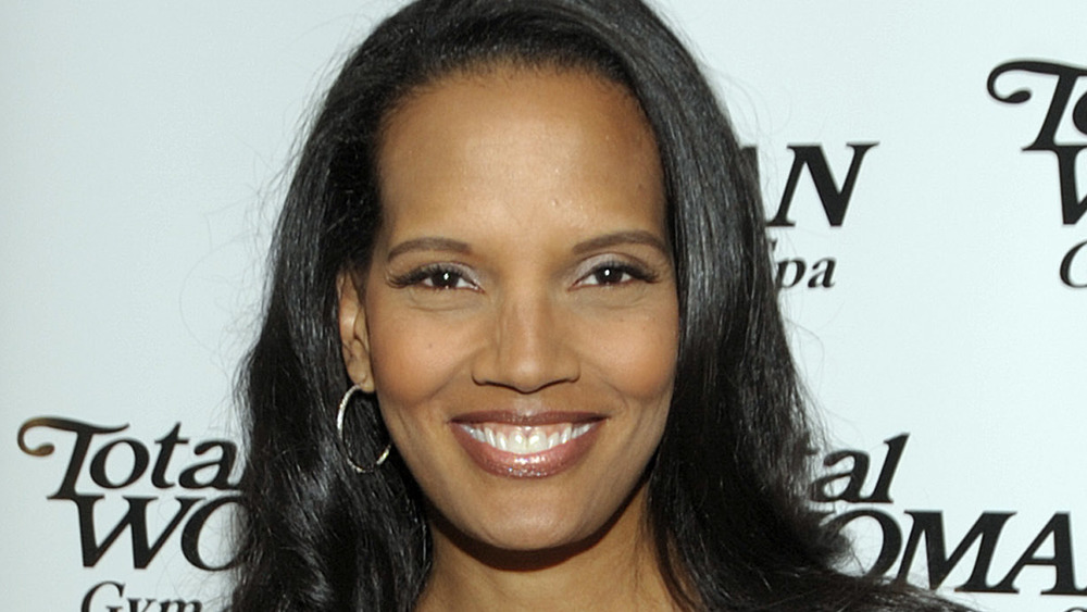 Shari Headley smiling. 