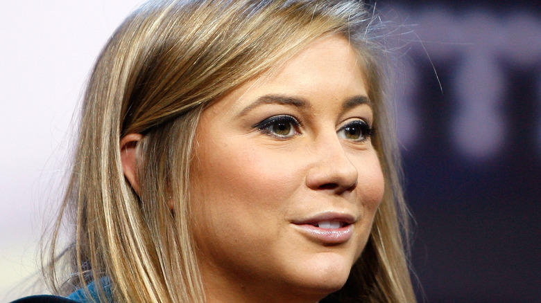 Shawn Johnson speaks during nike event