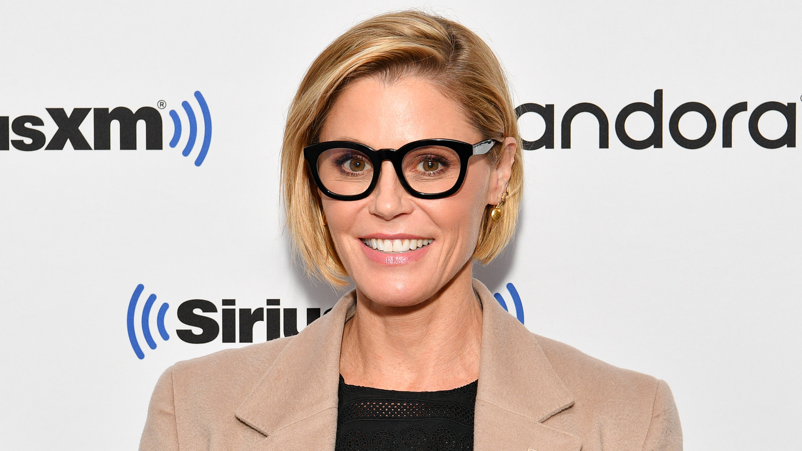 The Truth About The Julie Bowen Plastic Surgery Rumors
