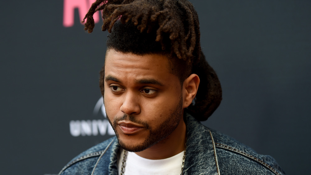 the weeknd in sunglasses at uncut gems premiere