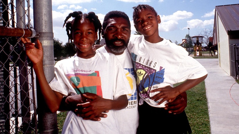 Richard Williams with Venus and Serena in 1991