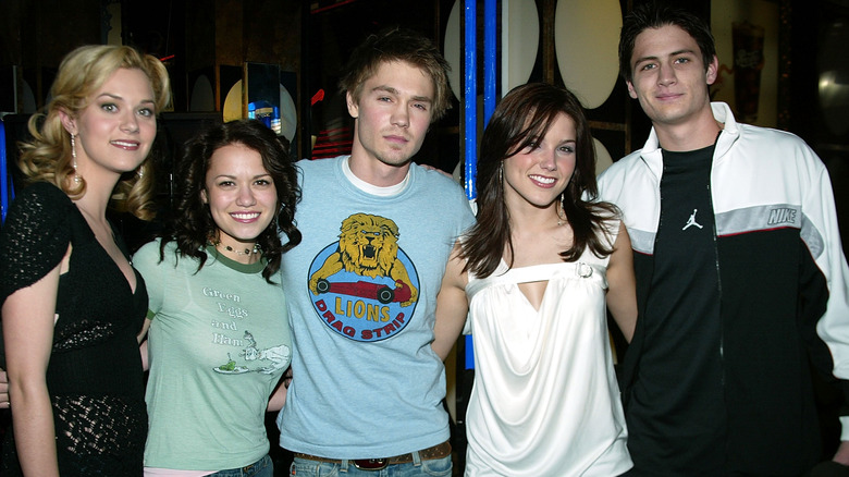 Hilarie Burton with "One Tree Hill" cast