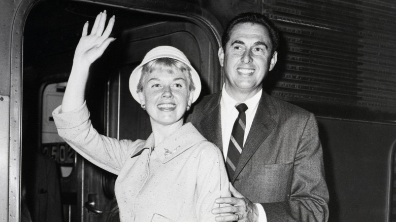 Doris Day and Martin Melcher at train station in 1957