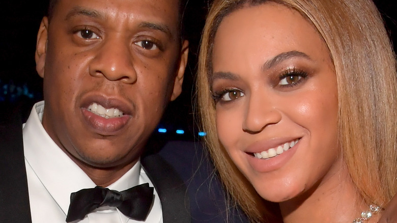 Jay-Z and Beyoncé pose together