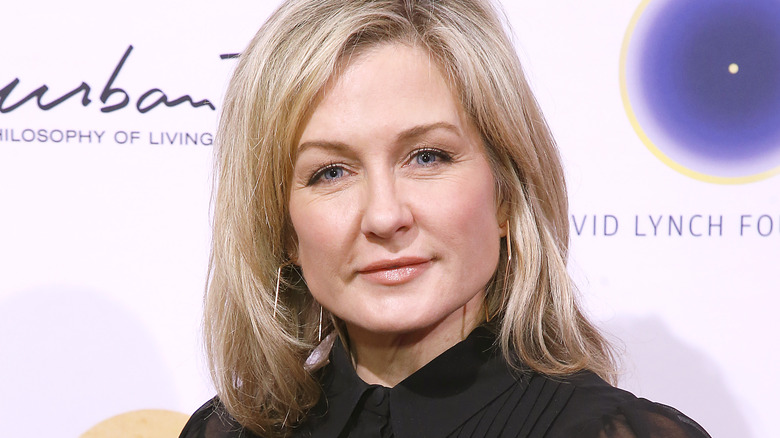 Amy Carlson black dress