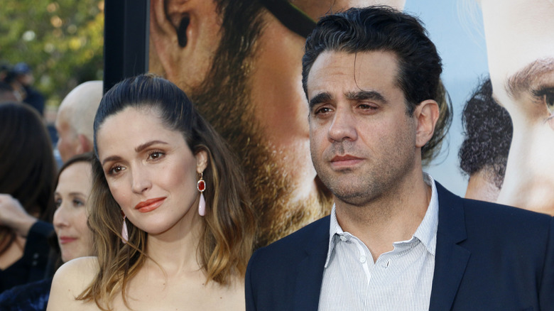 Rose Byrne and Bobby Cannavale posing