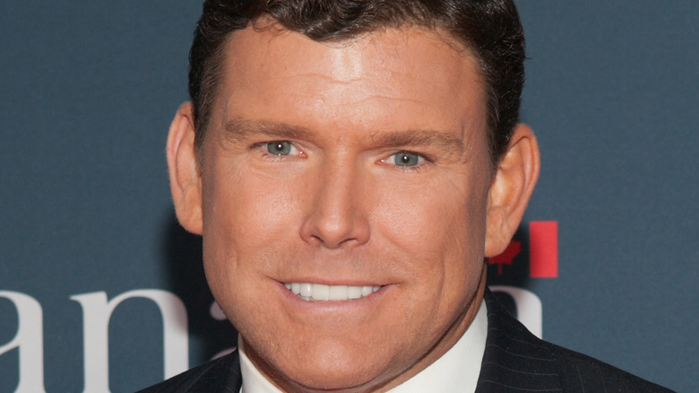 Bret Baier posing for cameras