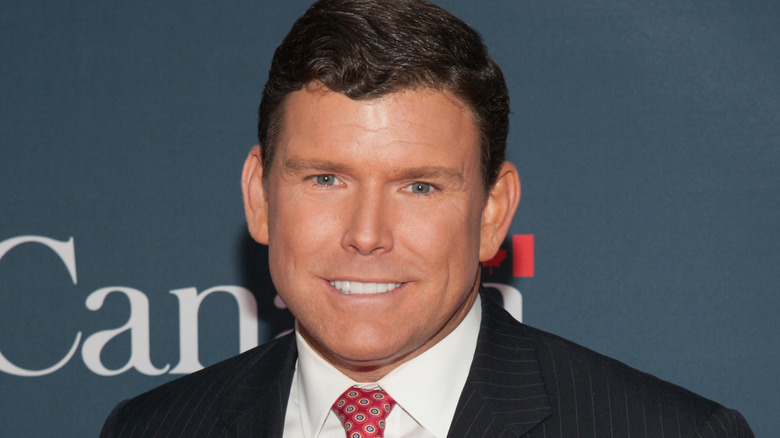 Bret Baier posing for cameras