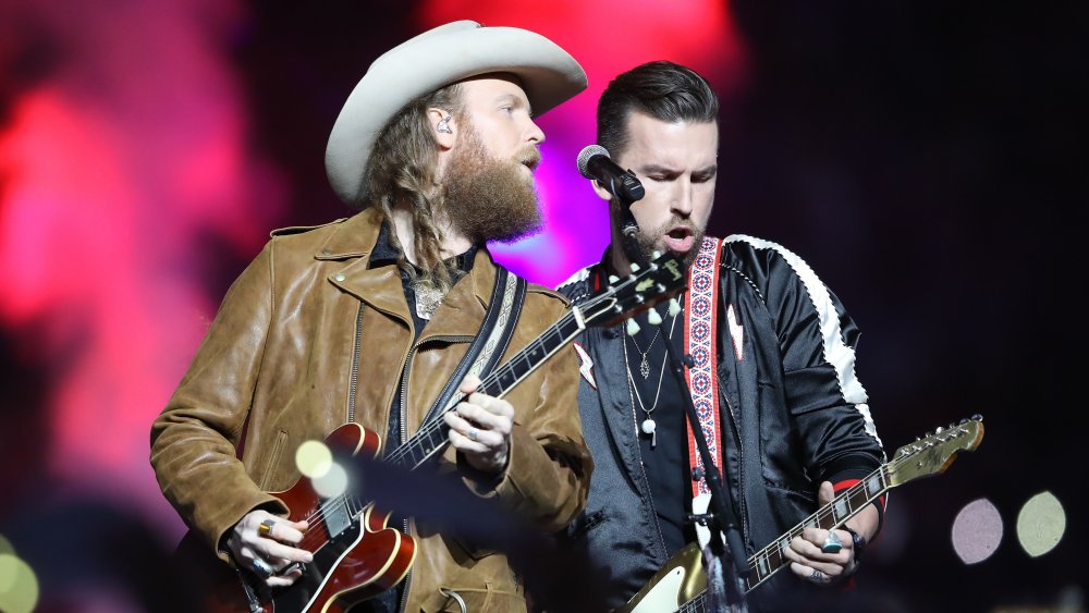 Brothers Osborne performing