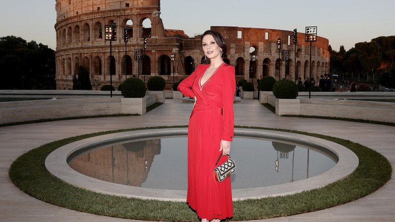 Catherine Zeta-Jones in front of the colosseum