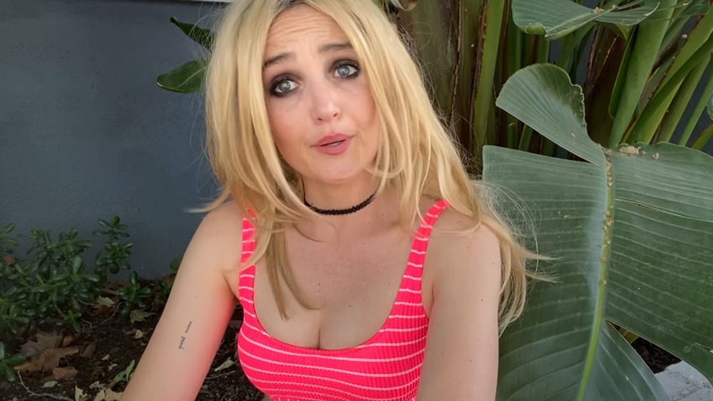 Chloe Fineman as Britney Spears